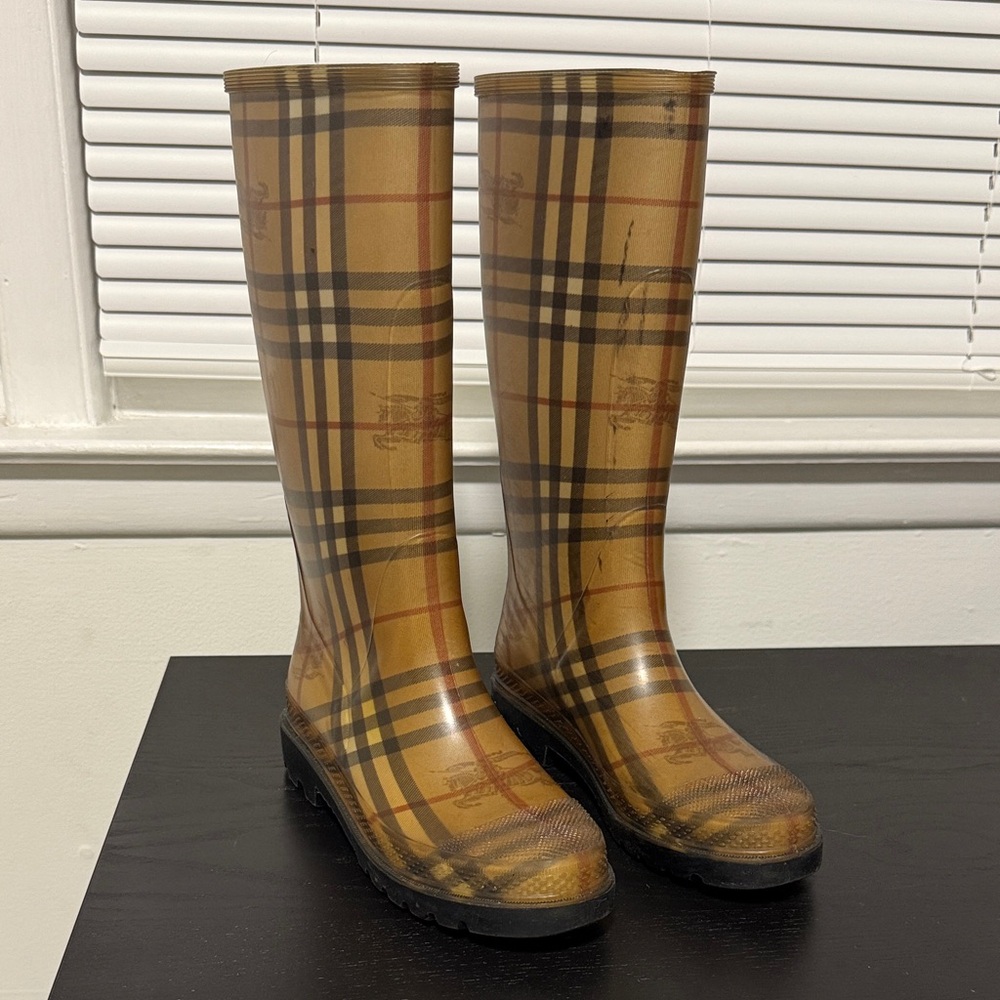Burberry Classic Nova Check Rain Boots EU Size 37 (US size 6.5)